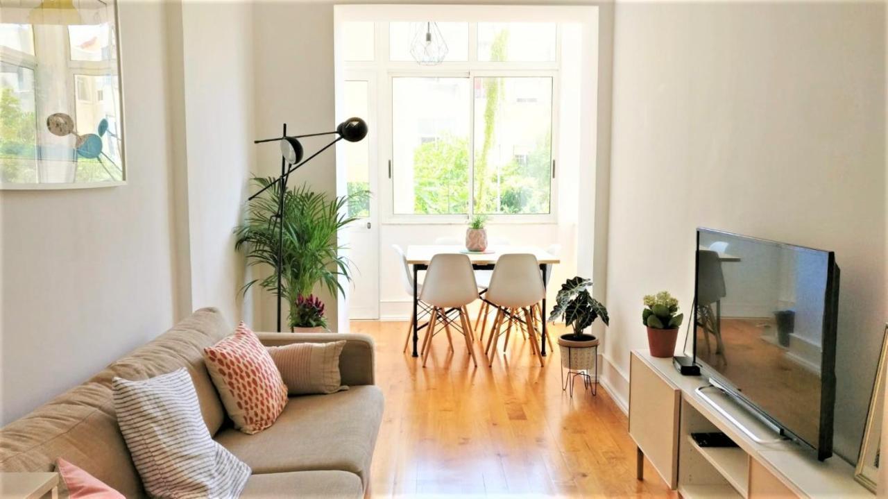 Bright Alcantara Escape With Ac * Lissabon