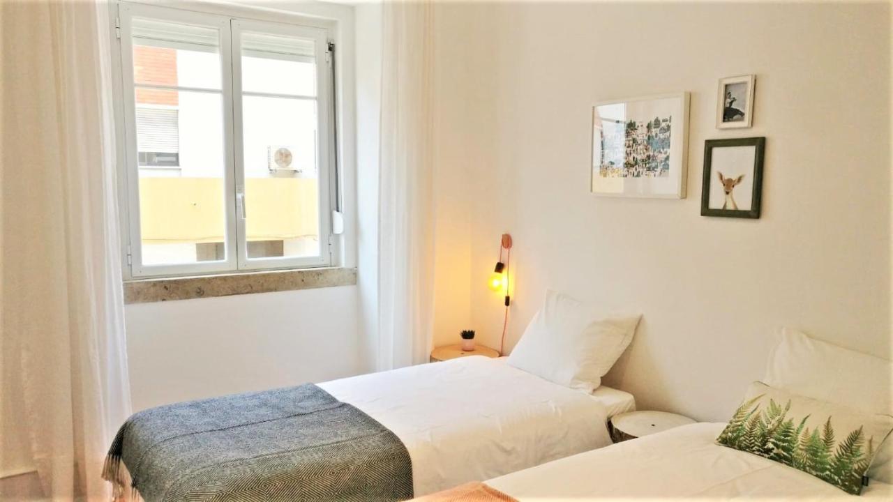 Bright Alcantara Escape With Ac * Lissabon